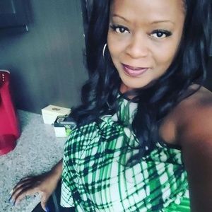 Meet your Posher, Carla